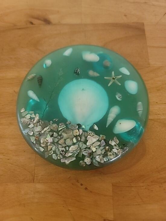 Unbranded Other - Vintage Lucite Shell & Abalone Round Trivet Green Under Water Scene 7.5" COASTAL